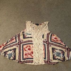 Sleeveless Flowy patternd top